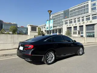 Honda Accord 2022 260TURBO Luxury Edition exterior photo 5