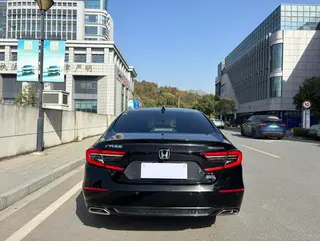 Honda Accord 2022 260TURBO Luxury Edition exterior photo 6