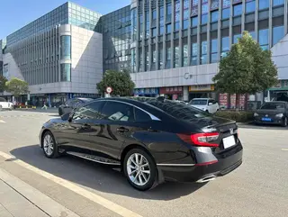 Honda Accord 2022 260TURBO Luxury Edition interior photo 7