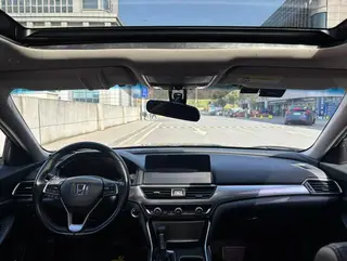 Honda Accord 2022 260TURBO Luxury Edition interior photo 9