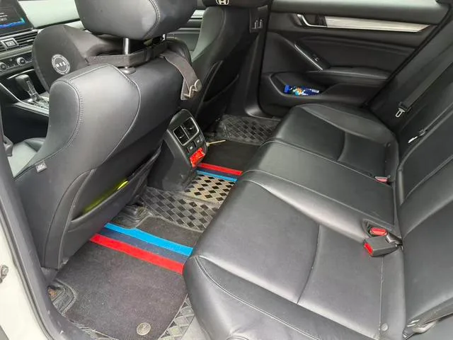 Honda Accord 2022 260TURBO Luxury Edition interior photo 11 Honda Accord 2022 260TURBO Luxury Edition interior photo 11
