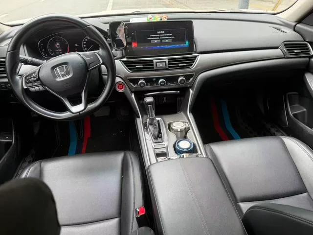Honda Accord 2022 260TURBO Luxury Edition interior photo 14 Honda Accord 2022 260TURBO Luxury Edition interior photo 14