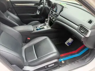 Honda Accord 2022 260TURBO Luxury Edition interior photo 16 Honda Accord 2022 260TURBO Luxury Edition interior photo 16