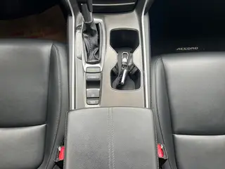 Honda Accord 2022 260TURBO Luxury Edition exterior photo 3
