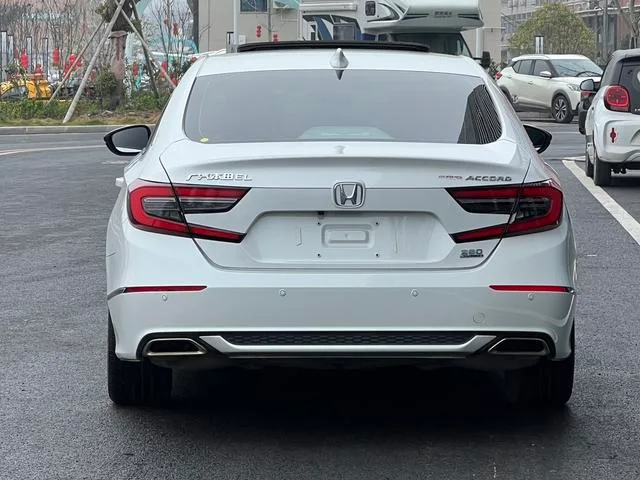 Honda Accord 2022 260TURBO Luxury Edition interior photo 11