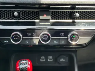 Honda Integra 2022 240TURBO CVT Versión de tecnología interior foto 15