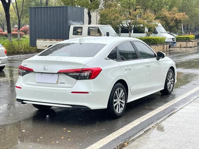 Honda Civic 2022 240TURBO CVT Dynamic Edition exterior photo 8 Honda Civic 2022 240TURBO CVT Dynamic Edition exterior photo 8
