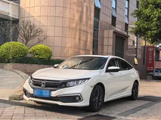 Honda Civic 2019 220TURBO CVT Versión dinámica País VI exterior foto 1 Honda Civic 2019 220TURBO CVT Versión dinámica País VI exterior foto 1