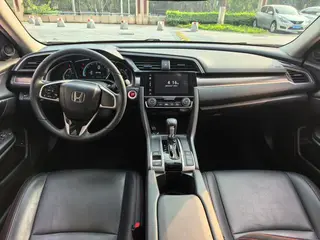 Honda Civic 2019 220TURBO CVT Versión dinámica País VI exterior foto 5 Honda Civic 2019 220TURBO CVT Versión dinámica País VI exterior foto 5