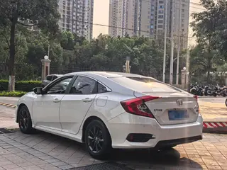 Honda Civic 2019 220TURBO CVT Versión dinámica País VI interior foto 7 Honda Civic 2019 220TURBO CVT Versión dinámica País VI interior foto 7