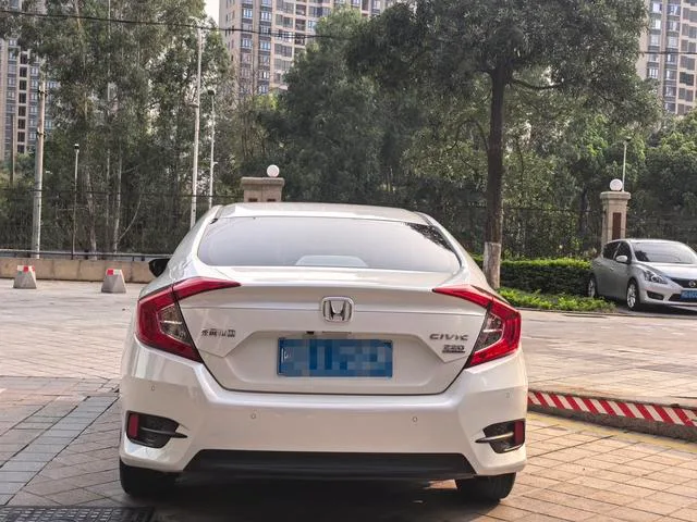 Honda Civic 2019 220TURBO CVT Versión dinámica País VI interior foto 8 Honda Civic 2019 220TURBO CVT Versión dinámica País VI interior foto 8