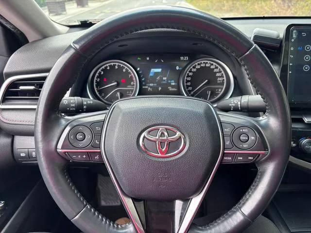 Toyota Camry 2023 2.0G Edición de lujo interior foto 11