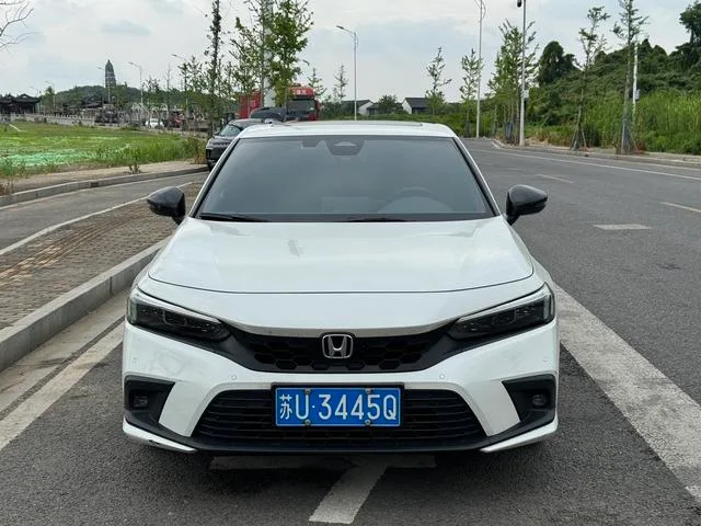 Honda Civic 2023 HATCHBACK 240TURBO CVT Versión extremadamente afilada exterior foto 2