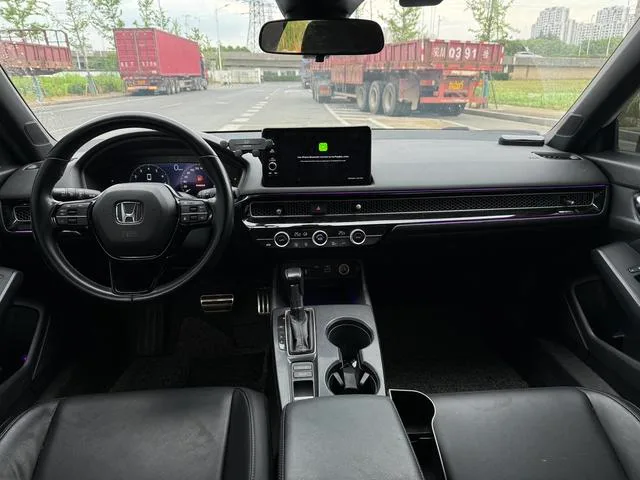 Honda Civic 2023 HATCHBACK 240TURBO CVT Versión extremadamente afilada interior foto 8