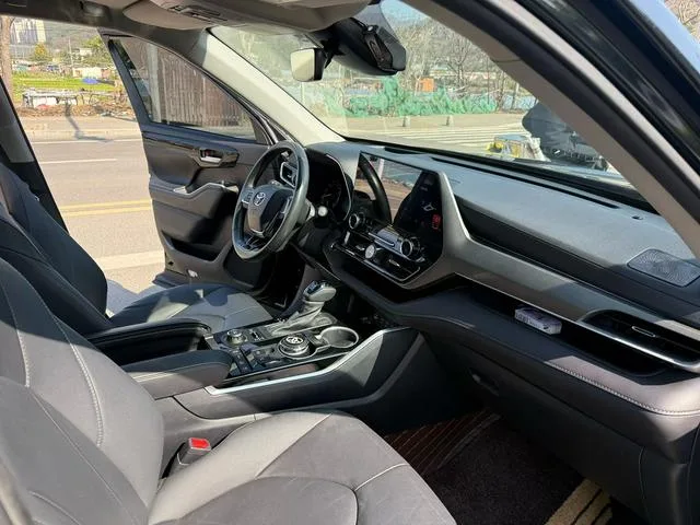 Toyota Highlander 2024 380T 4WD Premium Edition 7 Asiento interior foto 9