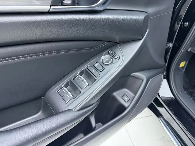 Honda Accord 2022 260TURBO Version de luxe extérieur photo 5 Honda Accord 2022 260TURBO Version de luxe extérieur photo 5