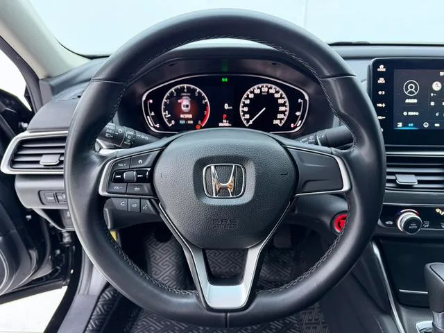 Honda Accord 2022 260TURBO Version de luxe extérieur photo 7 Honda Accord 2022 260TURBO Version de luxe extérieur photo 7