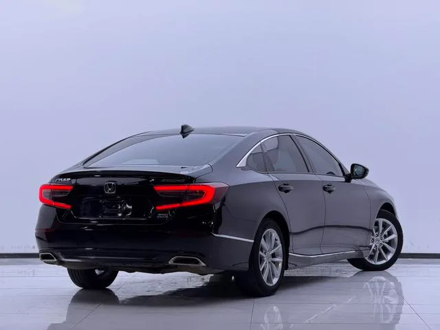 Honda Accord 2022 260TURBO Version de luxe intérieur photo 18 Honda Accord 2022 260TURBO Version de luxe intérieur photo 18