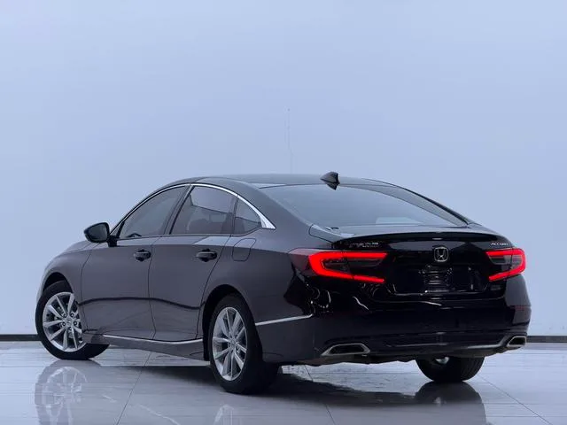 Honda Accord 2022 260TURBO Version de luxe intérieur photo 20 Honda Accord 2022 260TURBO Version de luxe intérieur photo 20