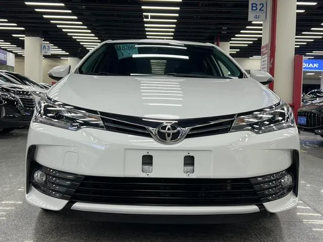 Toyota Corolla 2018 1.2T S-CVT GL-i Zhihui Edition China V exterior photo 3 Toyota Corolla 2018 1.2T S-CVT GL-i Zhihui Edition China V exterior photo 3