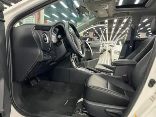 Toyota Corolla 2018 1.2T S-CVT GL-i Zhihui Edition China V exterior photo 5 Toyota Corolla 2018 1.2T S-CVT GL-i Zhihui Edition China V exterior photo 5