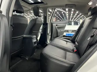 Toyota Corolla 2018 1.2T S-CVT GL-i Zhihui Edition China V interior photo 9 Toyota Corolla 2018 1.2T S-CVT GL-i Zhihui Edition China V interior photo 9