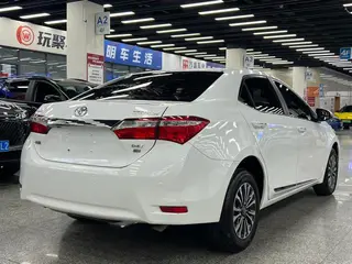 Toyota Corolla 2018 1.2T S-CVT GL-i Zhihui Edition China V interior photo 12 Toyota Corolla 2018 1.2T S-CVT GL-i Zhihui Edition China V interior photo 12