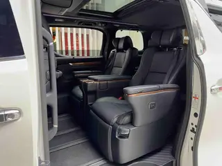 Toyota Alphard 2015 3.5L Premium Edition interior photo 19 Toyota Alphard 2015 3.5L Premium Edition interior photo 19