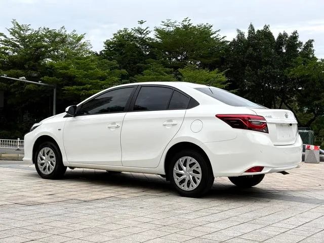 Toyota Vios 2022 1.5L CVT Création CARE Version intérieur photo 7 Toyota Vios 2022 1.5L CVT Création CARE Version intérieur photo 7