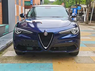 Alfa Romeo Stelvio 2017 2.0T 200HP Versión de élite exterior foto 2 Alfa Romeo Stelvio 2017 2.0T 200HP Versión de élite exterior foto 2
