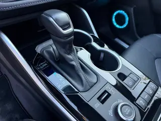 Toyota Highlander 2022 380T Edición de lujo con tracción en las cuatro ruedas 7 Asiento interior foto 13