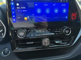 Toyota Highlander 2022 380T Edición de lujo con tracción en las cuatro ruedas 7 Asiento interior foto 17