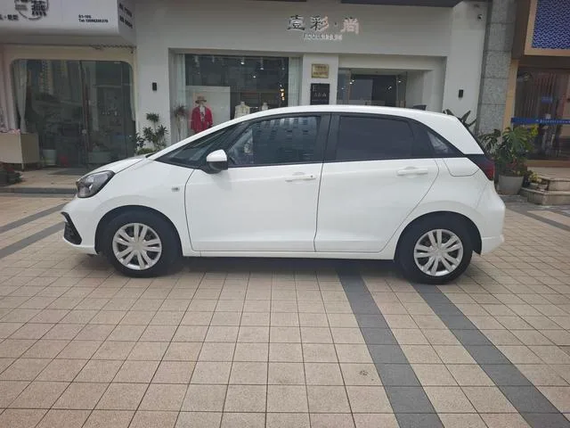 Honda Fit 2023 1.5L CVT Tide Enjoyment Edition interior photo 7 Honda Fit 2023 1.5L CVT Tide Enjoyment Edition interior photo 7