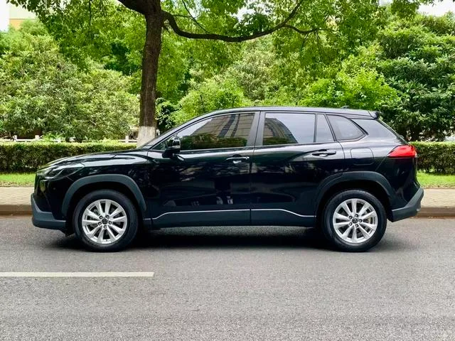 Toyota Corolla Cross 2022 2.0L Pioneer Edition exterior photo 3 Toyota Corolla Cross 2022 2.0L Pioneer Edition exterior photo 3