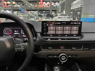 Honda Inspire 2024 260TURBO Elite Edition interior photo 11