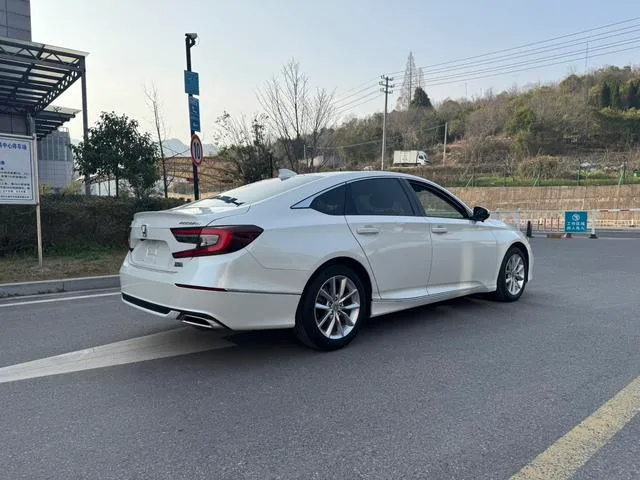 Honda Accord 2022 260TURBO Luxury Edition exterior photo 5 Honda Accord 2022 260TURBO Luxury Edition exterior photo 5