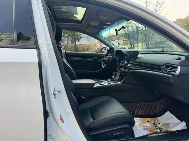 Honda Accord 2022 260TURBO Luxury Edition exterior photo 9 Honda Accord 2022 260TURBO Luxury Edition exterior photo 9