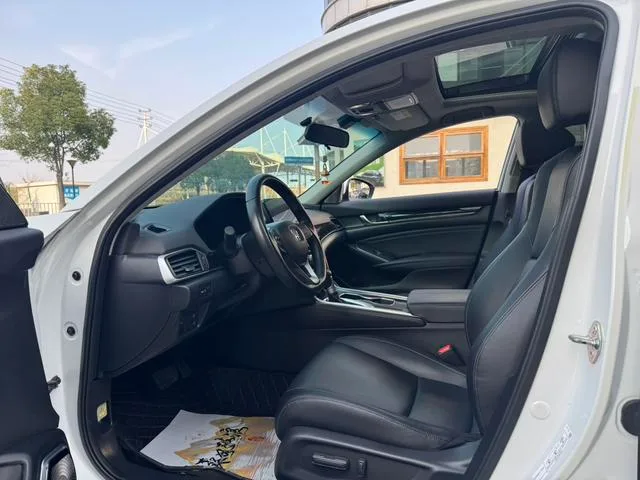 Honda Accord 2022 260TURBO Luxury Edition interior photo 10 Honda Accord 2022 260TURBO Luxury Edition interior photo 10