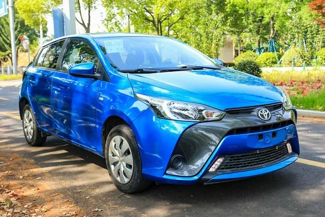 Toyota Yaris L 2019 1.5E CVT Version de charme État VI extérieur photo 4 Toyota Yaris L 2019 1.5E CVT Version de charme État VI extérieur photo 4