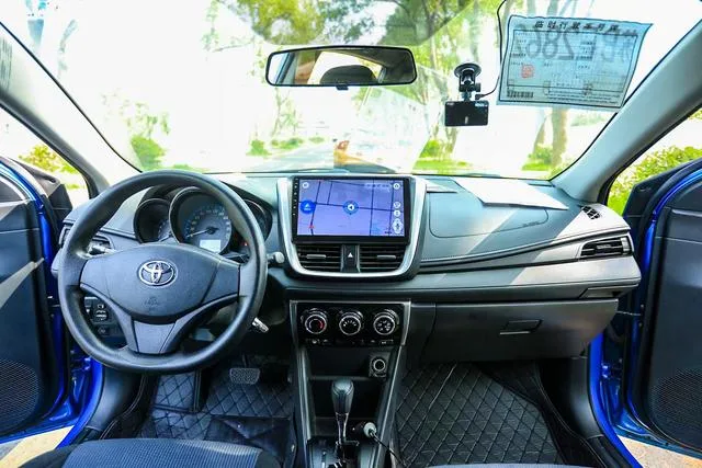 Toyota Yaris L 2019 1.5E CVT Version de charme État VI intérieur photo 7 Toyota Yaris L 2019 1.5E CVT Version de charme État VI intérieur photo 7