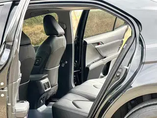 Toyota Camry 2023 2.0G Luxury Edition interior photo 12 Toyota Camry 2023 2.0G Luxury Edition interior photo 12