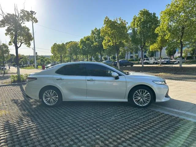 Toyota Camry 2019 Restyling 2.5G Luxury Edition exterior photo 4 Toyota Camry 2019 Restyling 2.5G Luxury Edition exterior photo 4