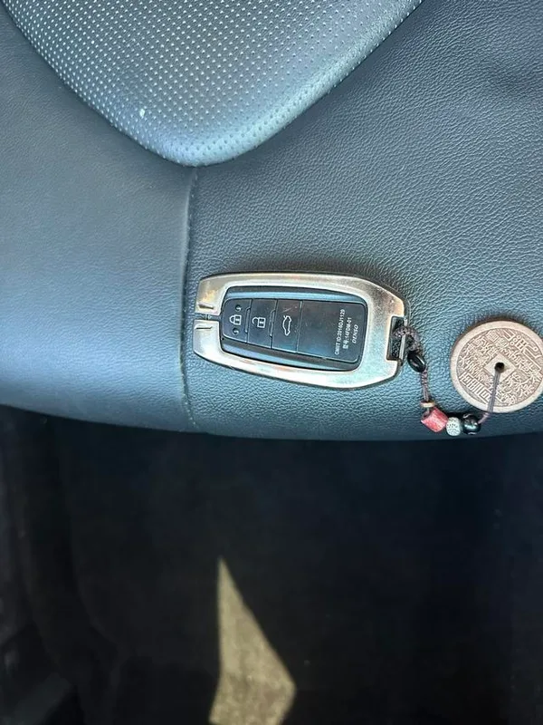 Toyota Camry 2019 Restyling 2.5G Luxury Edition interior photo 18 Toyota Camry 2019 Restyling 2.5G Luxury Edition interior photo 18