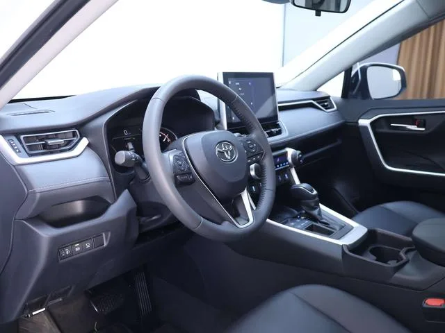 Toyota RAV4 2021 2.0L CVT Two-drive fashion Plus version interior photo 12 Toyota RAV4 2021 2.0L CVT Two-drive fashion Plus version interior photo 12