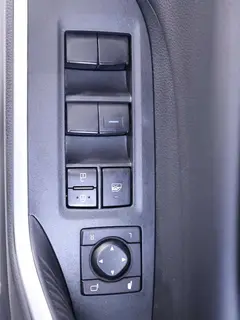 Toyota RAV4 2021 2.0L CVT Two-drive fashion Plus version interior photo 18 Toyota RAV4 2021 2.0L CVT Two-drive fashion Plus version interior photo 18