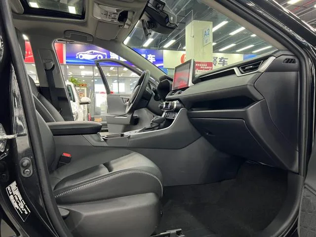 Toyota RAV4 2021 2.0L CVT Two-drive fashion Plus version exterior photo 7 Toyota RAV4 2021 2.0L CVT Two-drive fashion Plus version exterior photo 7