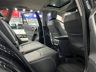 Toyota RAV4 2021 2.0L CVT Two-drive fashion Plus version interior photo 8 Toyota RAV4 2021 2.0L CVT Two-drive fashion Plus version interior photo 8