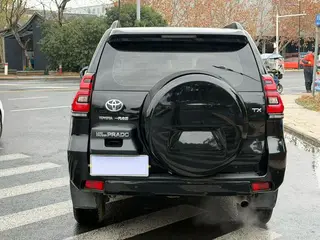 Toyota Prado 2019 3.5L Automatique TX-L Pin de secours après la version Premium extérieur photo 3 Toyota Prado 2019 3.5L Automatique TX-L Pin de secours après la version Premium extérieur photo 3