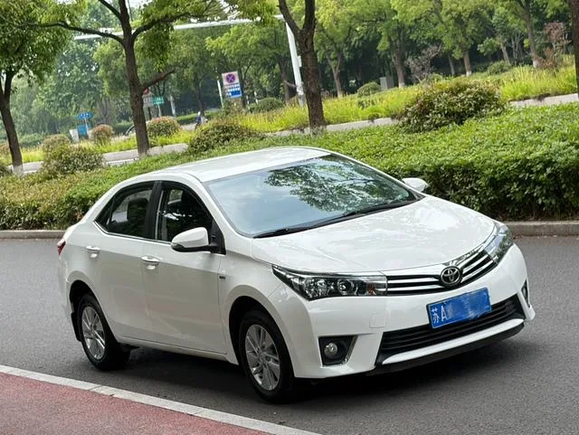 Toyota Corolla 2014 1.6L CVT GL exterior foto 3 Toyota Corolla 2014 1.6L CVT GL exterior foto 3