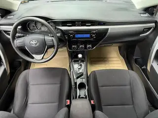 Toyota Corolla 2014 1.6L CVT GL interior foto 9 Toyota Corolla 2014 1.6L CVT GL interior foto 9